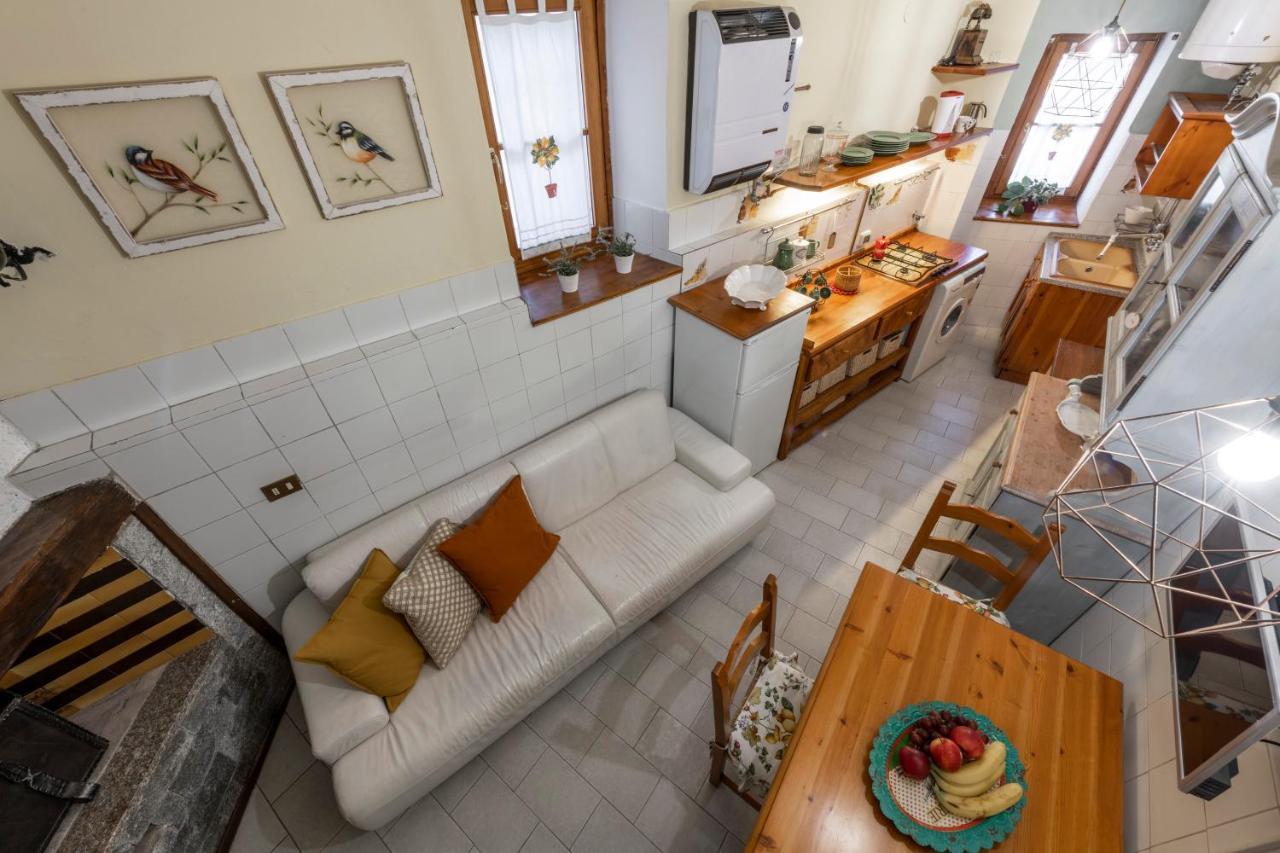 דירות Ramponio Rustico Terra Cielo - Renovated In 2023 מראה חיצוני תמונה